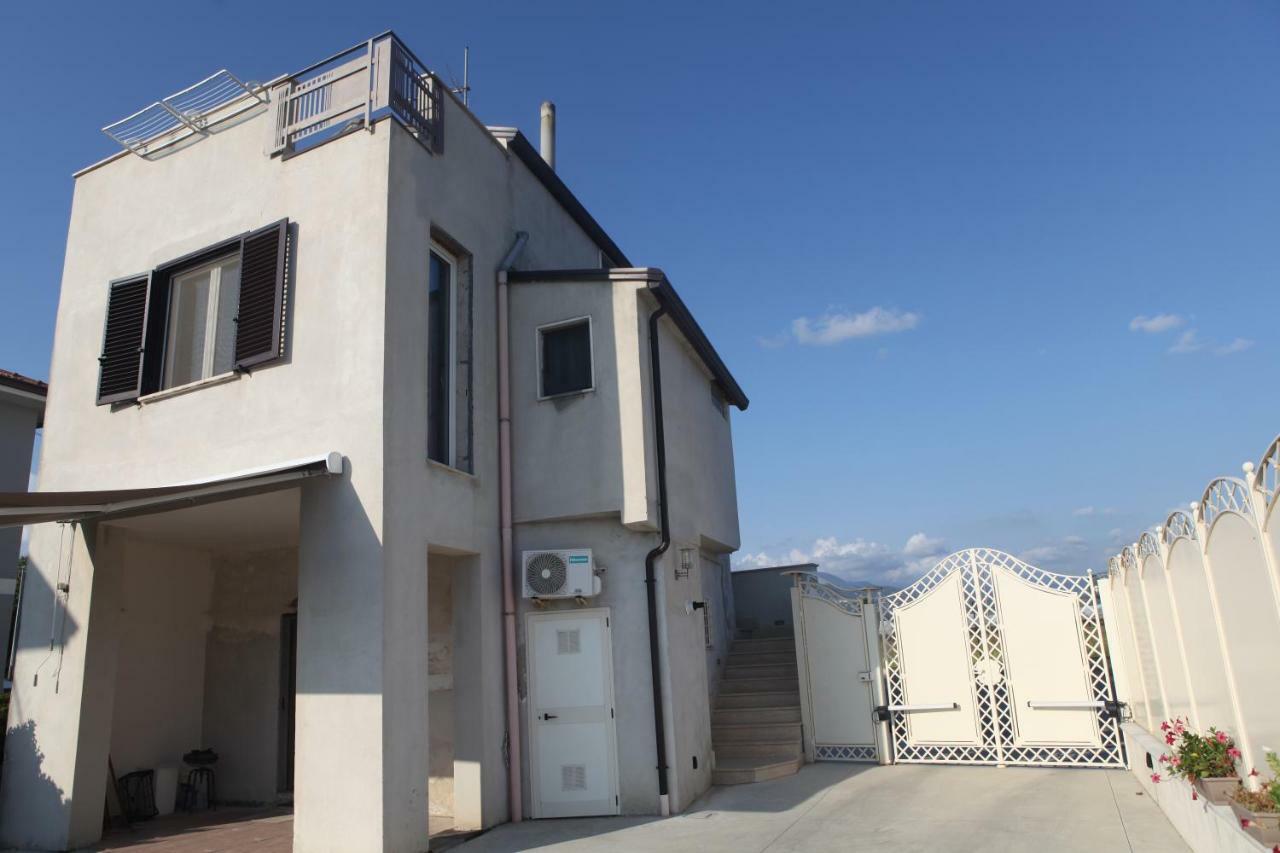Villa "La Rondinella" Salerno Amalfi Pontecagnano Faiano Exterior foto